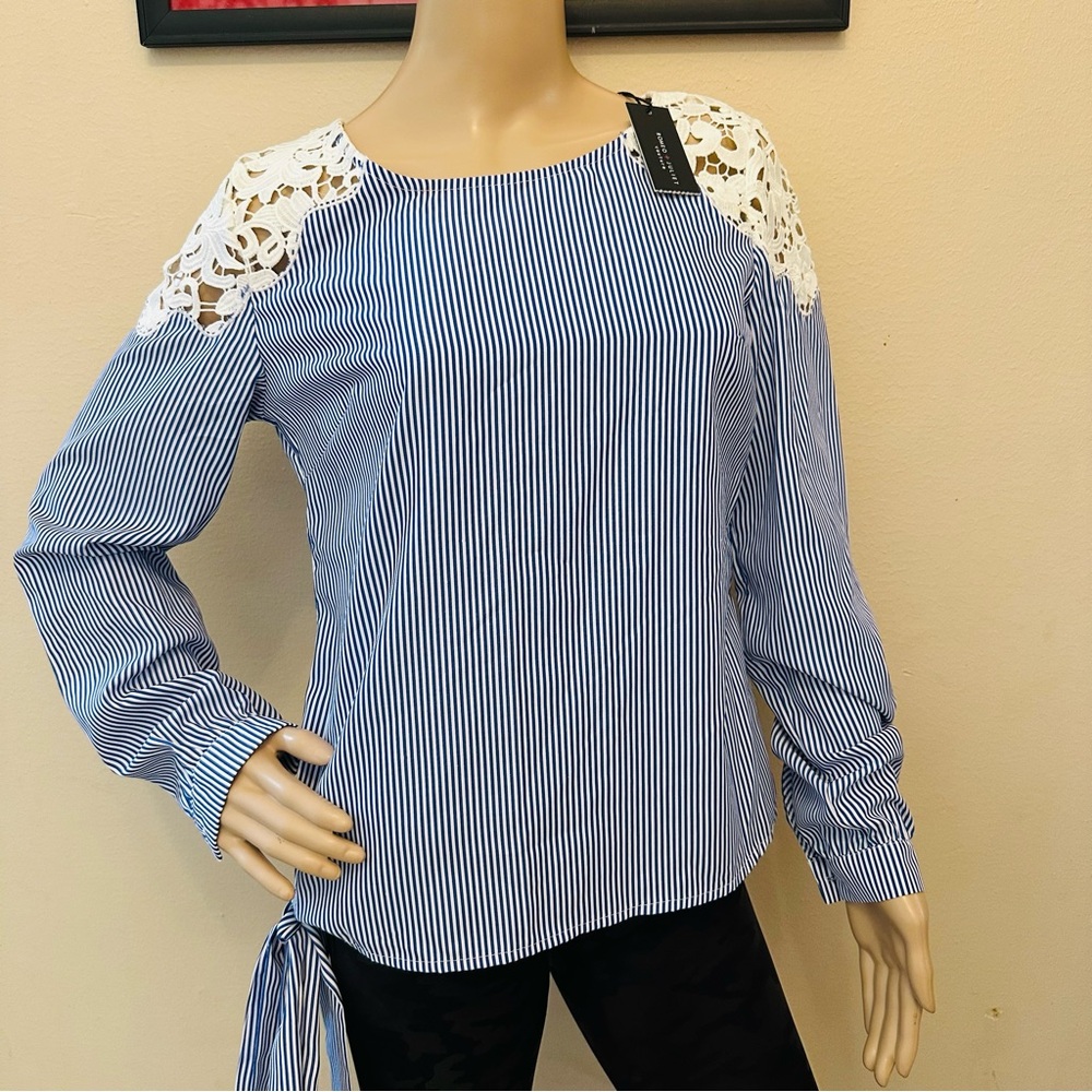Romeo & Juliet Couture Blue Pinstripe Lace Blouse